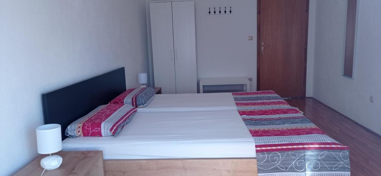 Apartmani Barisic Trogir Exterior photo